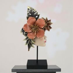 АРТ СТАТУЕТКА ЖЕНА - ЦЪФНАЛИ РАЗМИСЛИ ЗА КРАСОТА