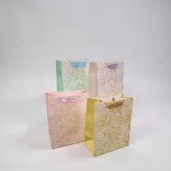 ПОДАРЪЧНА ТОРБИЧКА 23см*18см / 4 валианта / - БРОКАТЕНА ДАНТЕЛА