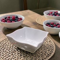 БЯЛА ПОРЦЕЛАНОВА КУПА 450мл - НАСЛАДА С ВСЯКА ЛЪЖИЦА