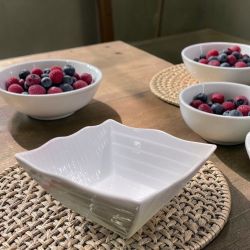 БЯЛА ПОРЦЕЛАНОВА КУПА 450мл - НАСЛАДА С ВСЯКА ЛЪЖИЦА