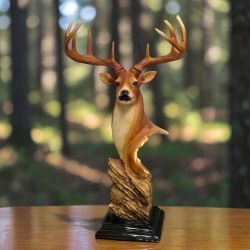 ДЕКОРАТИВНА ФИГУРА ЕЛЕН - БЛАГОРОДСВО И ЧЕСТ