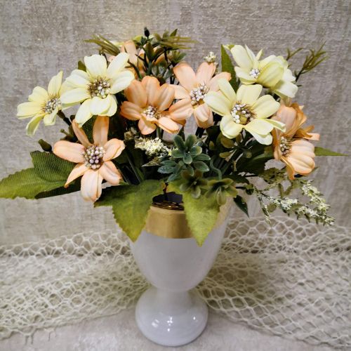 Букетче дребни цветчета - 4 цвята