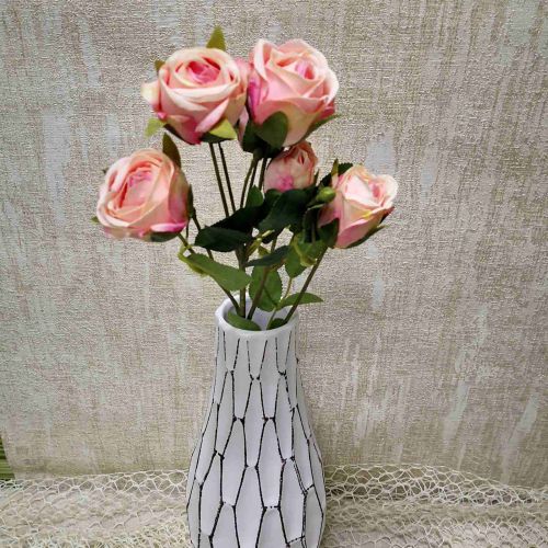 СТРЪК НЕЖНИ РОЗИ В  4 ЦВЯТА