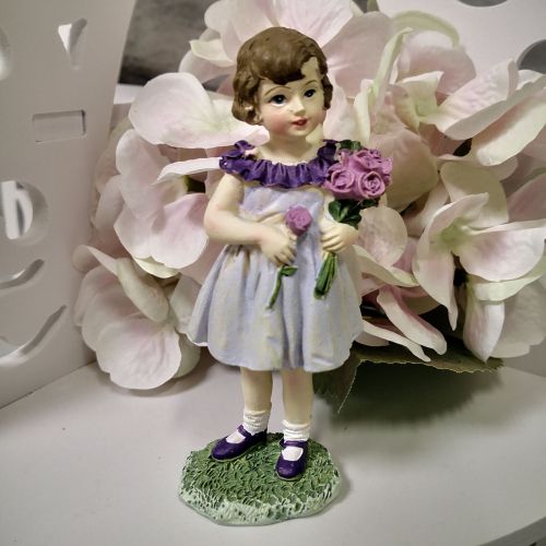 ФИГУРКА ДЕТЕ - ДЕТСТВО ОТ МИНАЛОТО