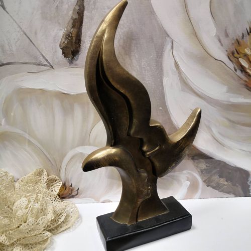 ФИГУРА - ПРЕПЛЕТЕНА ЛЮБОВ