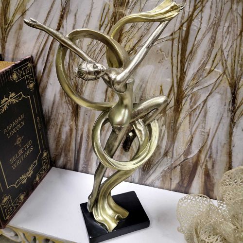 ФИГУРА ГИМНАСТИЧКА С ЛЕНТА -  ЗЛАТНИТЕ МОМИЧЕТА