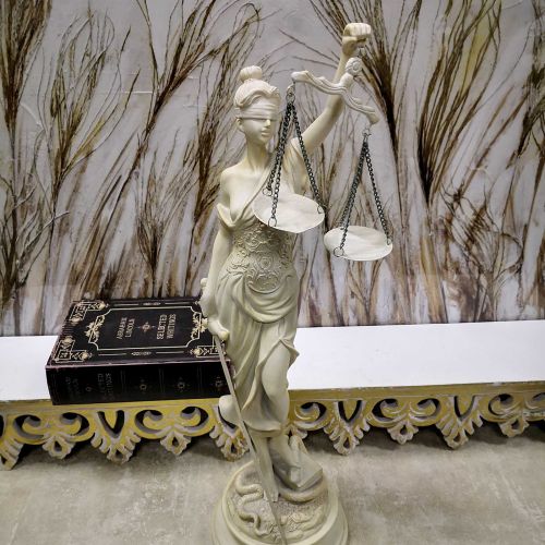 ФИГУРА ТЕМИДА - СПРАВЕДЛИВОСТ И РЕД