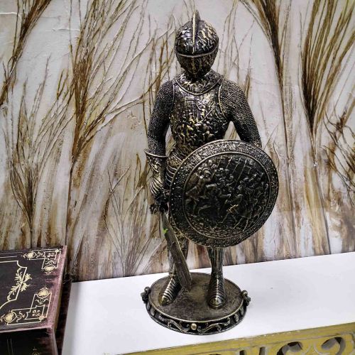 ФИГУРА РИЦАР - ДОСПЕХИ И СЛАВА