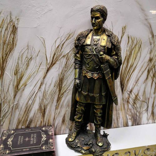 ФИГУРА -ВИВА ,ЦЕЗАРЕ