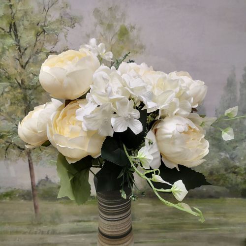 БУКЕТ БЕЛИ БОЖУРИ