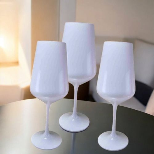 ЧАШИ ЗА ВИНО 6 БРОЯ - БЯЛА САНДРА