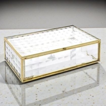 КУТИЯ - СТЪКЛЕН ВИТРАЖ