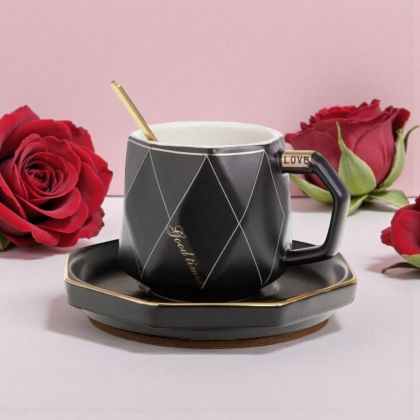 ЕДИНИЧЕН КОМПЛЕКТ ЗА КАФЕ - ЧЕРНО-БЯЛА  СТРАСТ