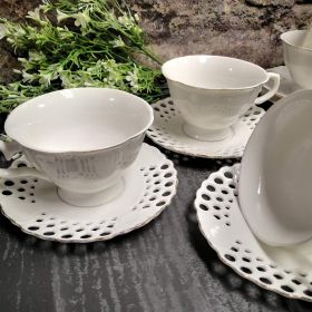 СЕРВИЗ ЗА КАФЕ И ЧАЙ ОТ  6 ЧАШИ И 6 ЧИНИЙКИ - ДАНТЕЛЕНА МАГИЯ