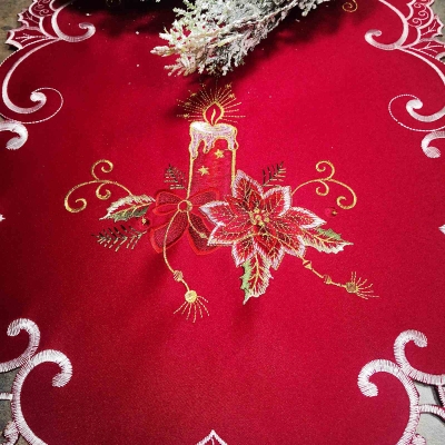 БРОДИРАНО КОЛЕДНО КАРЕ  40см*85см - КОЛЕДАТА Е ЧЕРВЕНА