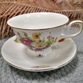 СЕРВИЗ ЗА КАФЕ / ЧАЙ  6 ЧАШИ И 6 ЧИНИЙКИ - ЦВЕТНА ГРАДИНА