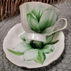 СЕРВИЗ ЗА КАФЕ / 6 ЧАШИ И 6 ЧИНИЙКИ / - УХАНИЕ НА СВЕЖЕСТ