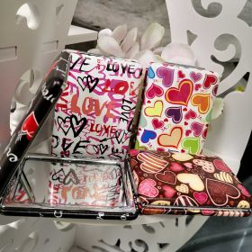 ДАМСКО ОГЛЕДАЛЦЕ В ПОДАРЪЧНА КУТИЙКА  - ЛЮБОВ, ЛЮБОВ, ЛЮБОВ