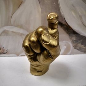 ДЕКОРАЦИЯ РЪКА - ВСИЧКО Е НЕЙНО ДЕЛО