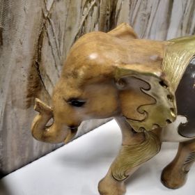 СТАТУЕТКА СЛОН - ЗЕМЯТА НА САВАНАТА