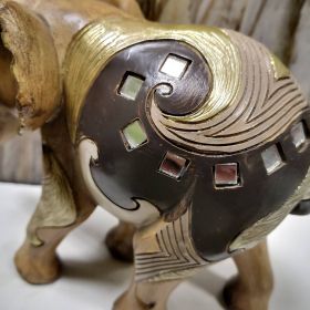 СТАТУЕТКА СЛОН - ЗЕМЯТА НА САВАНАТА