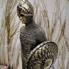 ФИГУРА РИЦАР -ДОСПЕХИ И СЛАВА