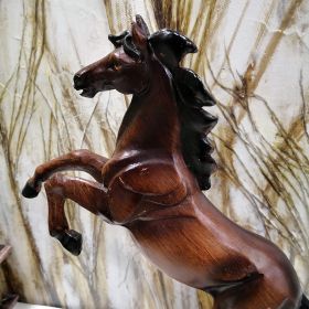 ФИГУРА КОН - СВОБОДА В ПОЛЕТО