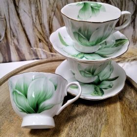 СЕРВИЗ ЗА КАФЕ / 6 ЧАШИ И 6 ЧИНИЙКИ / - УХАНИЕ НА СВЕЖЕСТ