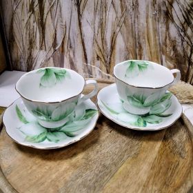 СЕРВИЗ ЗА КАФЕ / 6 ЧАШИ И 6 ЧИНИЙКИ / - УХАНИЕ НА СВЕЖЕСТ