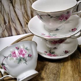 СЕРВИЗ ЗА КАФЕ / ЧАЙ  6 ЧАШИ И 6 ЧИНИЙКИ - РОЗОВА ГРАДИНА