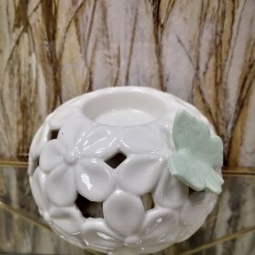 ПОРЦЕЛАНОВ СВЕЩНИК С ПЕПЕРУДА  / зелена / - ДАНТЕЛЕНИ ЦВЕТЯ