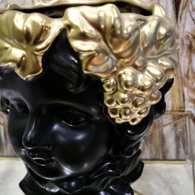 ВАЗА ЛИЦЕ - ПЛОДОВЕТЕ НА ДИОНИС