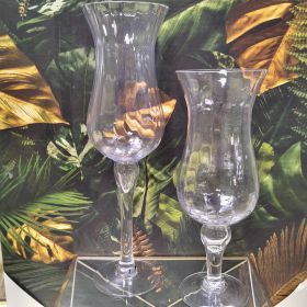 СТЪКЛЕНА ВАЗА НА СТОЛЧЕ  - ПРОЗРАЧНИ ПРОСТРАНСТВА