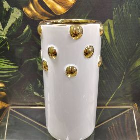 ПОРЦЕЛАНОВА ВАЗА - ЗЛАТЕН РЕЛЕФ