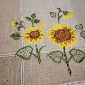 КАРЕ С БРОДЕРИЯ 40см*90см - СЛЪНЧОГЛЕДОВИ ПОЛЯ