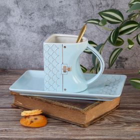 КОМПЛЕКТ ОТ ЧАША , ЧИНИЙКА И ЛЪЖИЧКА - ЧАНТА ЗА БАЛА / светло синя /