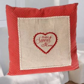 ДЕКОРАТИВНА ВЪЗГЛАВНИЦА - СЪРЦЕ НА ДИВАНА