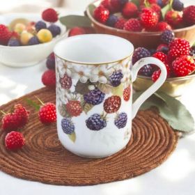 ЧАША В ПОДАРЪЧНА КУТИЯ - ВЕРИ БЕРИ