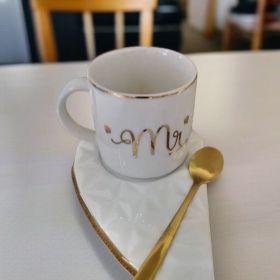 КОМПЛЕКТ ОТ 2чаши , 2чинийки и 2лъжички - СЪРЦЕ БИЕЩО ЗА ДВАМА