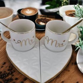 КОМПЛЕКТ ОТ 2чаши , 2чинийки и 2лъжички - СЪРЦЕ БИЕЩО ЗА ДВАМА