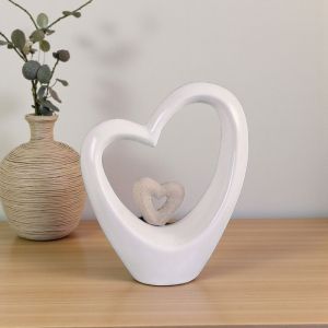 НАСТОЛНА ДЕКОРАЦИЯ ДВЕ СЪРЦА В ЕДНО - СЛЕДИ ПО ПЯСЪКА