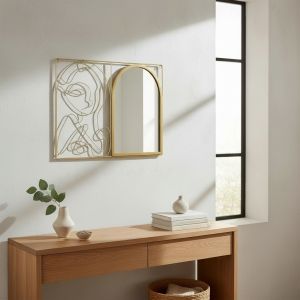 ОГЛЕДАЛО ЗА СТЕНА С МЕТАЛНА ОРНАМЕНТИКА ЛИЦЕ НА ЖЕНА