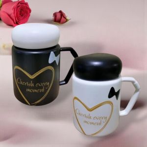 ЧАША С КАПАЧЕ с надпис ДА ЦЕНИМ МОМЕНТА - ЧЕРНО-БЯЛА СТРАСТ