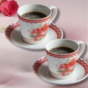 КОМПЛЕКТ ЗА КАФЕ ЗА ДВАМА  - БЪЛГАРСКА БРОДЕРИЯ С РОЗИ