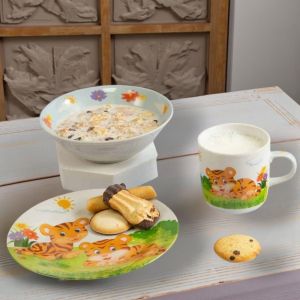 ДЕТСКИ СЕРВИЗ ЗА ХРАНЕНЕ  ТИГЪРЧЕ " ПРИЯТЕЛ ОТ САВАНАТА" - ЛЮБИМИ ГЕРОИ