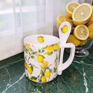 ЧАША С ЛЪЖИЦА В ПОДАРЪЧНА КУТИЯ - ЛИМОНИ, ЛИМОНАДА, ЛИМОНЧЕЛО